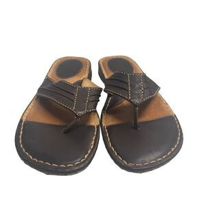 BORN Women’s Between The Toe Sandals Size 8 Brown Tan Leather‎ Upper Topstitch